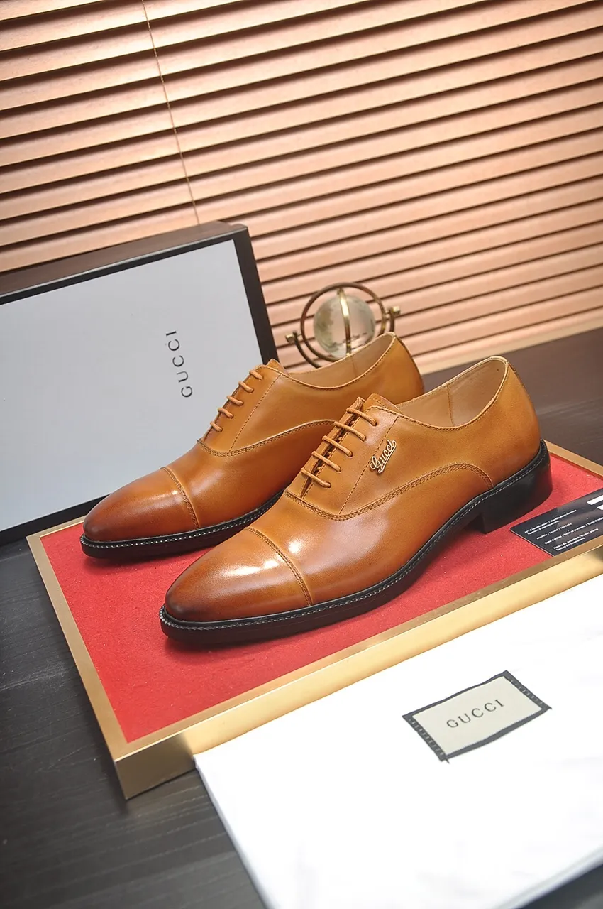 Men's shoes💰500💶Italy's top luxury men's shoe giant (GUCCI) (Gucci) (full cowhide lining) new arrival🍃Original European style🔰 Pleasant to the eye😍In order to make the shoes more durable and non-deformable🌀The production continues to follow traditional methods but there is still no lack of innovation💪Choose original sheepskin for the leather♻️ Smooth and natural And extra bright ⭐Made of imported cowhide, the first choice of rich people 38-45 (45 customized)